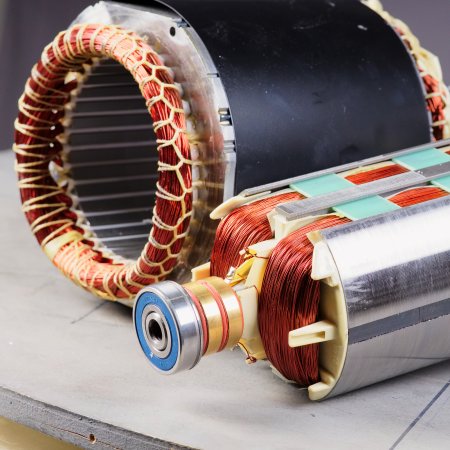 Бензиновый генератор с электростартером и коннектором автоматики FUBAG BS 7500 A ES в Новосибирске фото