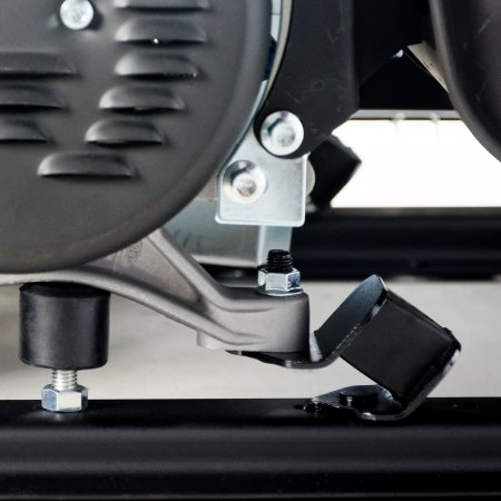 Бензиновый генератор с электростартером и коннектором автоматики FUBAG BS 7500 A ES в Новосибирске фото