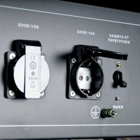 FUBAG Бензиновый генератор с электростартером и коннектором автоматики BS 3300 A ES в Новосибирске фото
